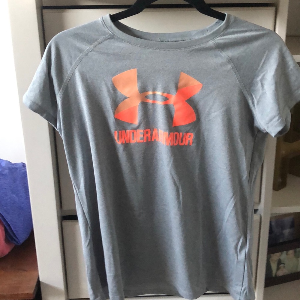 Under Armour Girls' UA Solid Big Logo SS Tee